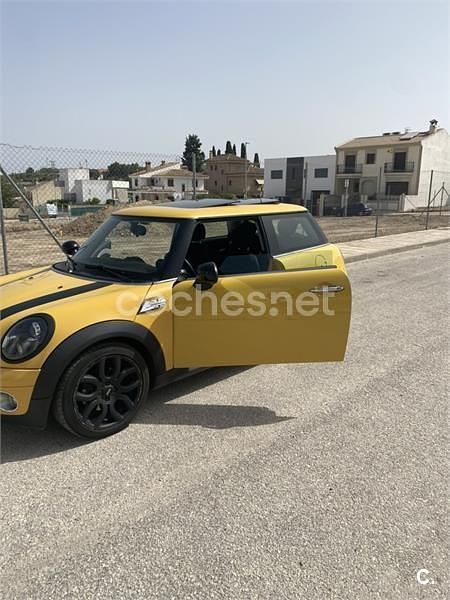 Amarillo Usado 2008 Mini ONE Utilitario | 6700 € (Precio justo) - Imagen 1/2