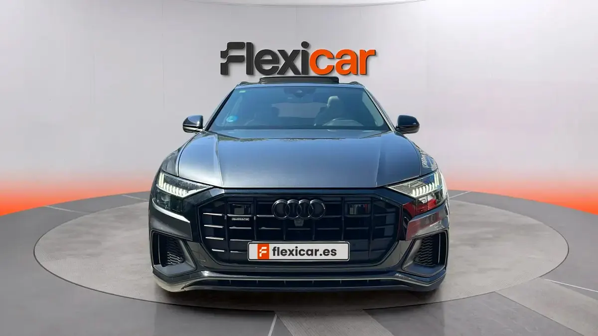 Usado Audi Q8 S-line plus 286 CV (210 kW) 2022 Gris SUV