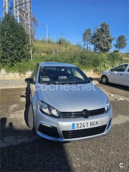 Gris / plata Usado 2010 VW Golf VI R Berlina | 18.900 € (Un poco caro) - Imagen 1/4