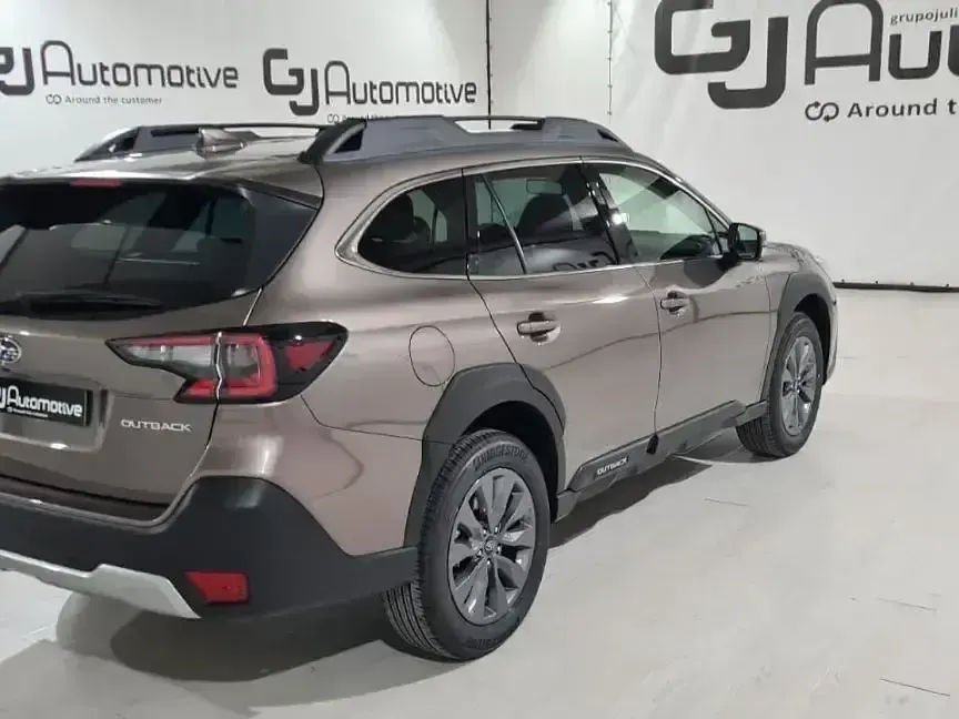 Usado Subaru Outback 169 CV (124 kW) 2023 Gris SUV