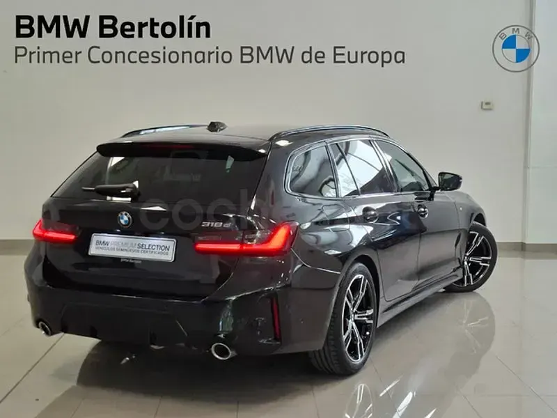 Usado BMW 318 Comfort Edition 150 CV (110 kW) 2025 Negro Familiar