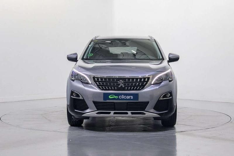 Usado Peugeot 3008 Allure 131 CV (96 kW) 2020 Plateado SUV