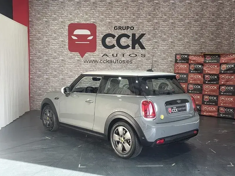 Usado Mini Cooper SE 135 kW (184 CV) 2021 Eléctrico Utilitario