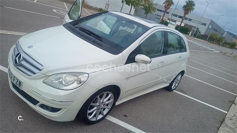 Usado Mercedes B200 193 CV (141 kW) 2008 Blanco Monovolumen