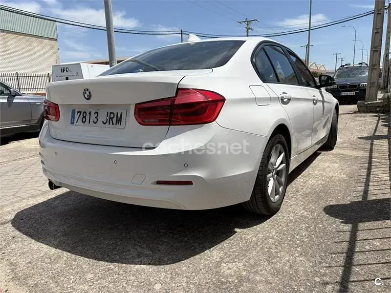 Usado BMW 318 150 CV (110 kW) 2016 Blanco Berlina