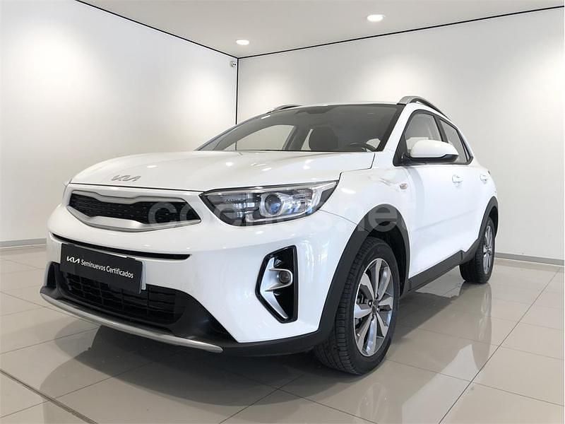 Blanco Usado 2024 Kia Stonic SUV | 17.390 € (Precio justo) - Imagen 1/4