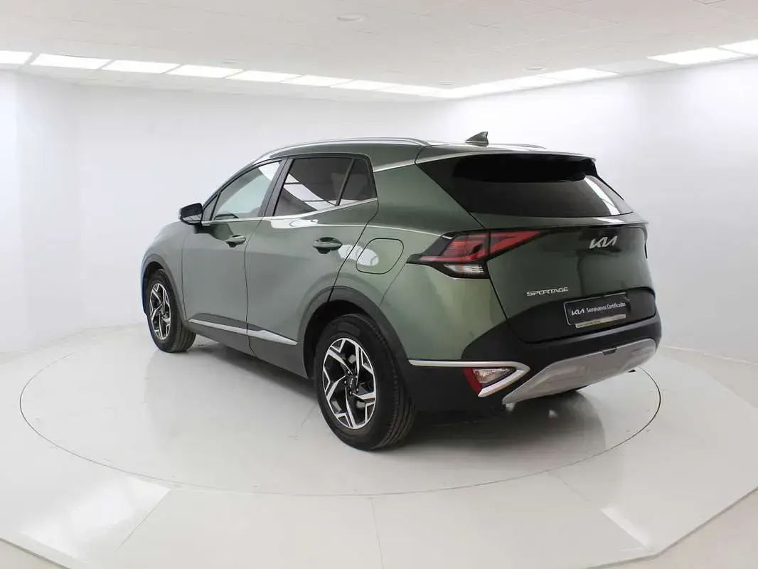Usado Kia Sportage 152 CV (111 kW) 2023 Verde SUV