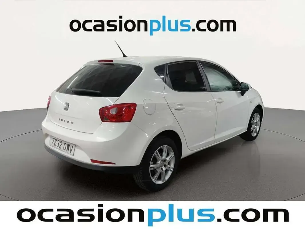 Usado Seat Ibiza Style 90 CV (66 kW) 2010 Blanco Utilitario