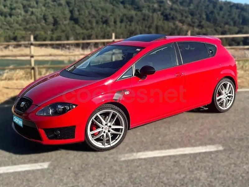 Usado Seat Leon FR 170 CV (125 kW) 2009 Rojo Utilitario
