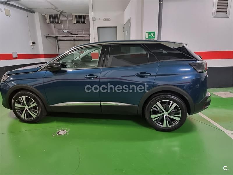 Usado Peugeot 3008 Allure 130 CV (95 kW) 2022 Azul SUV