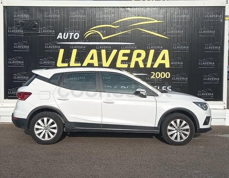 Usado Seat Arona Ecomotive 116 CV (85 kW) 2018 Blanco SUV