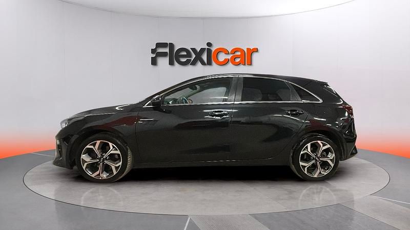 Käytetty Kia Ceed 136 HP (100 kW) 2021 Musta Viistoperä