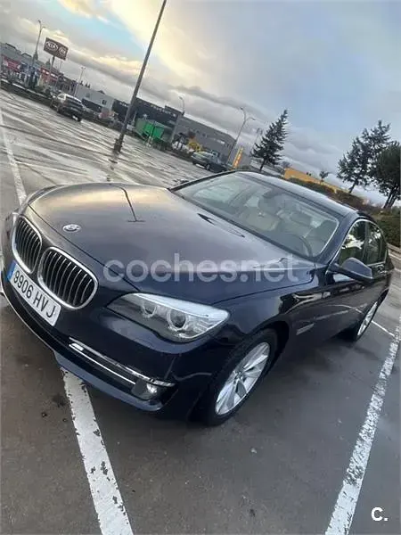 Usado BMW 730 Comfort Edition 258 CV (189 kW) 2014 Azul Berlina