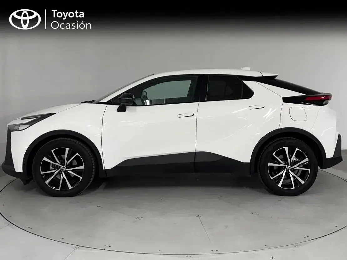 Usado Toyota C-HR Advance 140 CV (102 kW) 2024 Blanco classic SUV