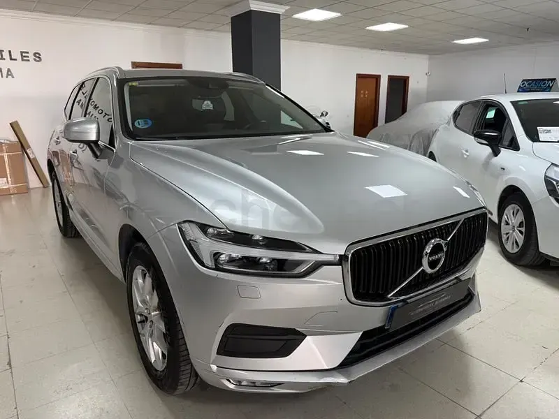 Usado Volvo XC60 Business Edition 197 CV (144 kW) 2020 Gris / plata SUV