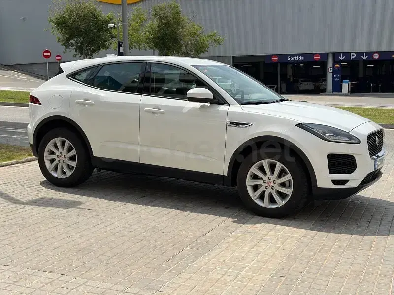 Usado Jaguar E-Pace S 150 CV (110 kW) 2019 Blanco SUV