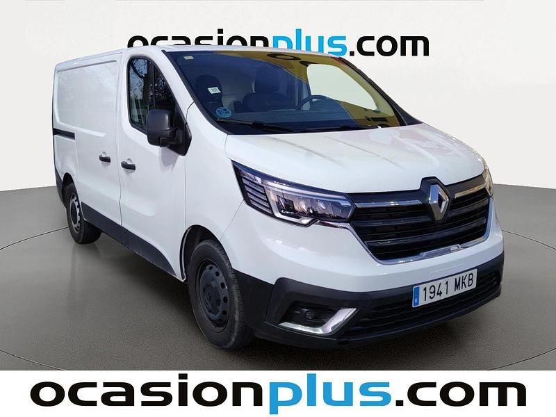 Begagnad Renault Trafic 130 HK (95 kW) 2023 Vit Minibuss