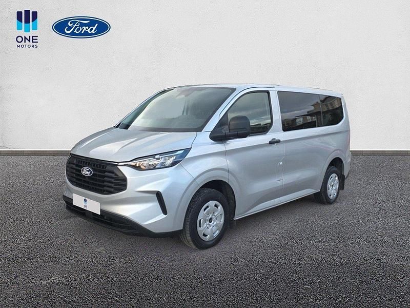 Usado Ford Tourneo Custom Trend 136 CV (100 kW) 2024 Plateado Van