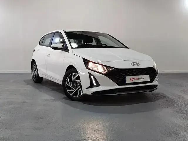 Occasion Hyundai i20 101 ch (74 kW) 2024 Blanc Berline