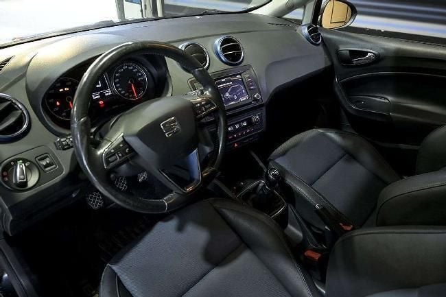 Usado Seat Ibiza CONNECT 95 CV (69 kW) 2017 Negro