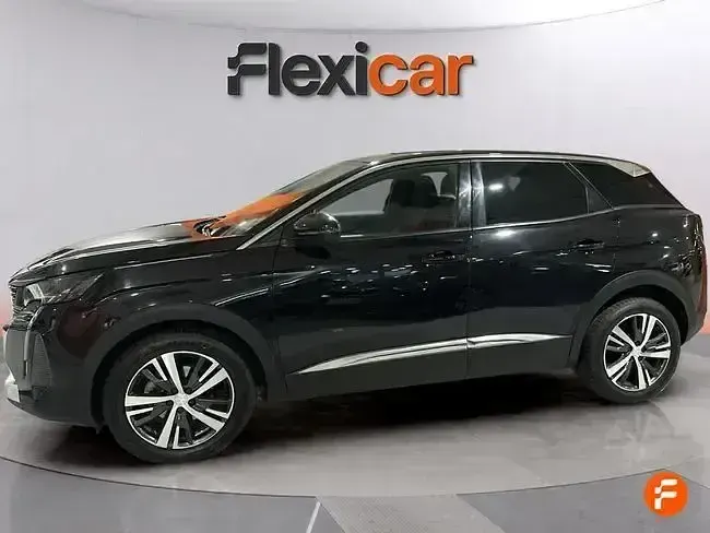 Usado Peugeot 3008 Allure 130 CV (95 kW) 2023 Negro SUV
