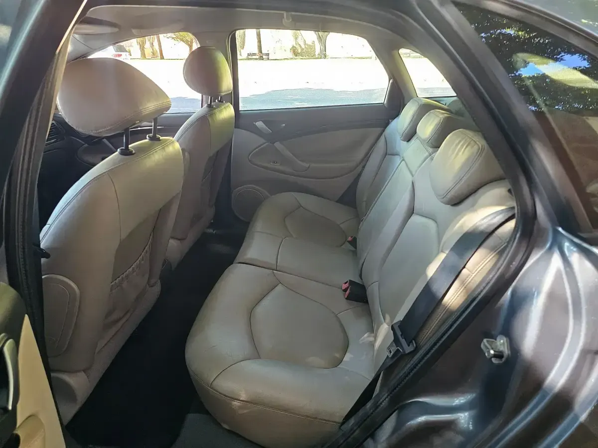 Usado Citroën C5 Exclusive 172 CV (126 kW) 2005 Gris