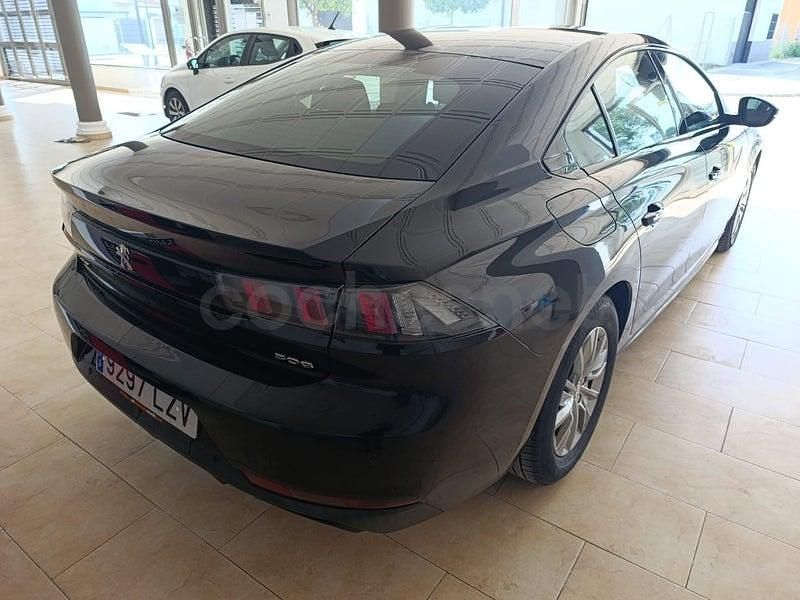 Usado Peugeot 508 Active 130 CV (95 kW) 2022 Negro Berlina