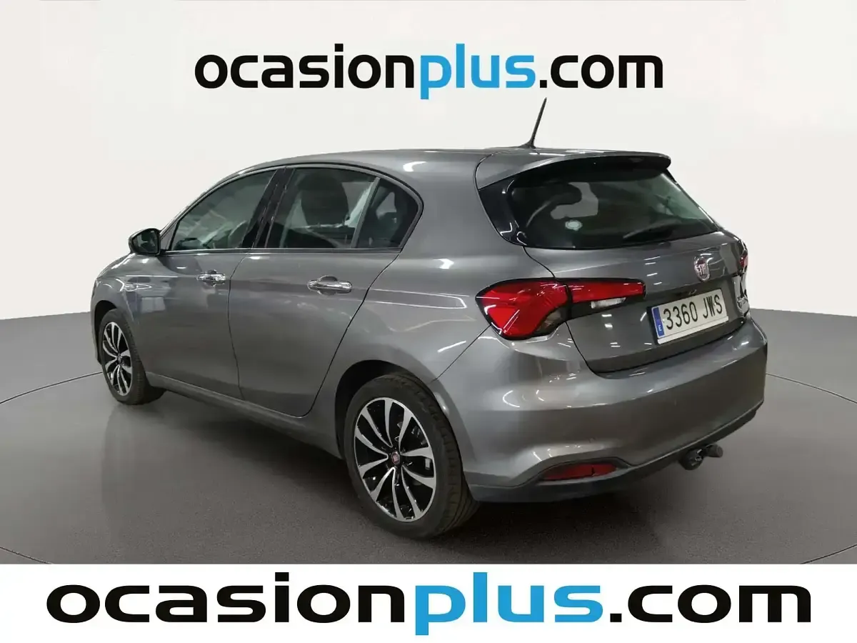 Usado Fiat Tipo Lounge 120 CV (88 kW) 2017 Gris Berlina