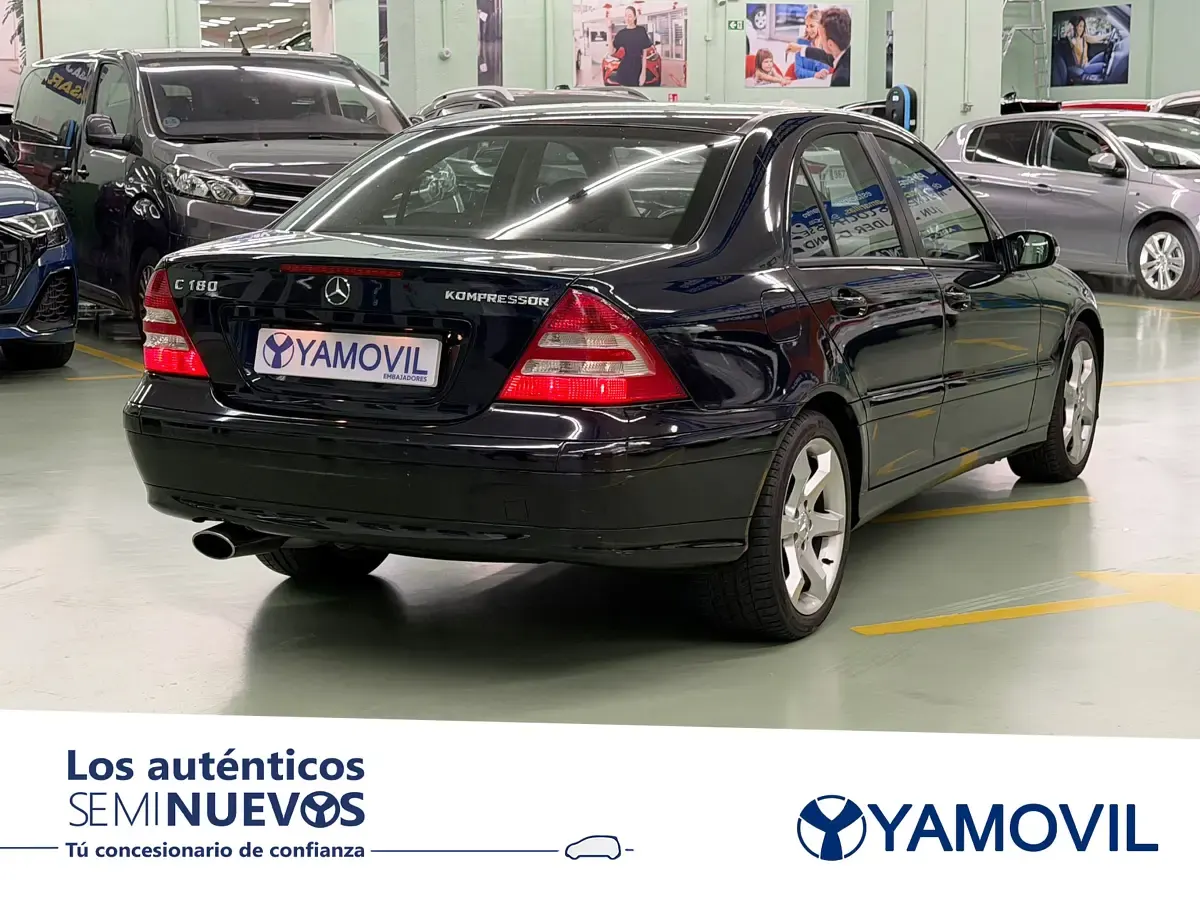 Usado Mercedes C180 Sport Edition 143 CV (105 kW) 2005 Negro Berlina