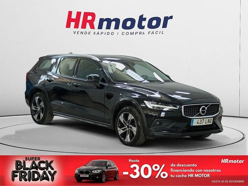 Negro Usado 2021 Volvo V60 CC Pro Familiar | 26.790 € (Precio justo) - Imagen 1/4