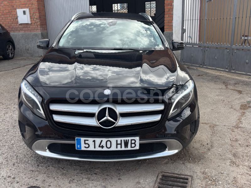 Negro Usado 2013 Mercedes GLA200 Edition 1 SUV | 13.000 € (Precio justo) - Imagen 1/4