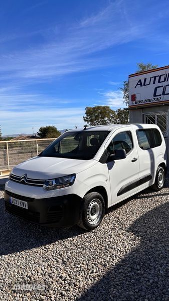Usado Citroën Berlingo Live 76 CV (55 kW) 2019 Blanco Monovolumen