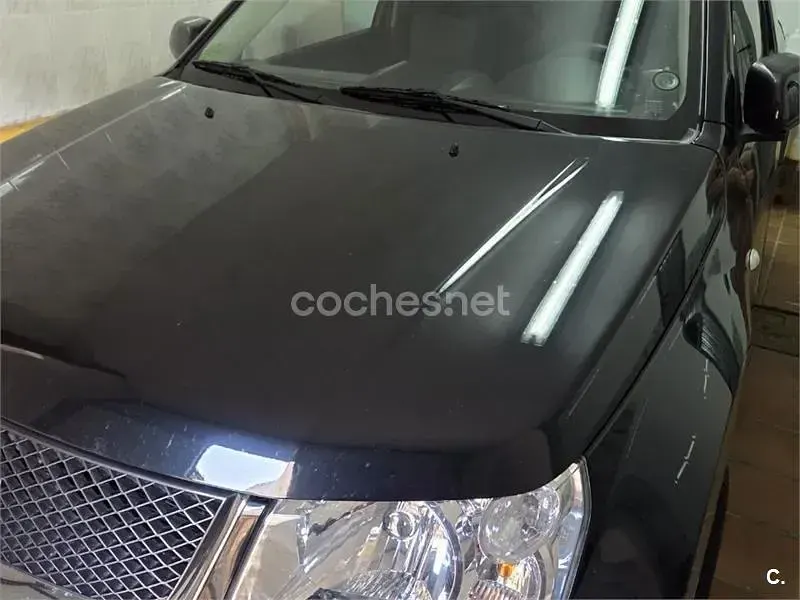 Usado Suzuki Grand Vitara 106 CV (77 kW) 2006 Negro SUV