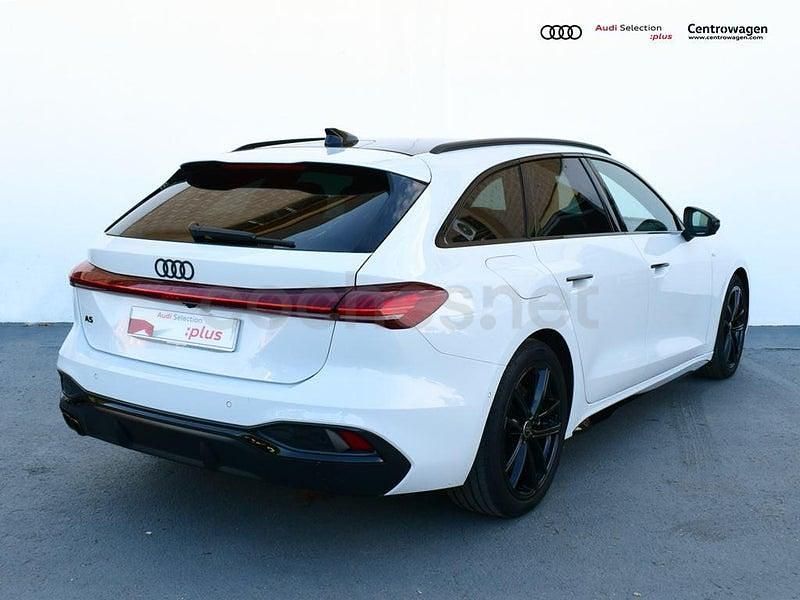 Usado Audi A5 204 CV (150 kW) 2025 Blanco Familiar