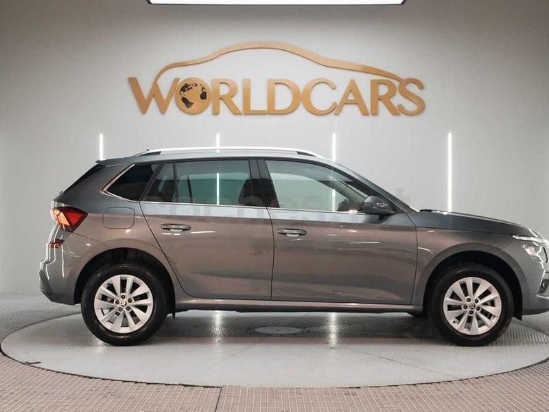 Usado Skoda Kamiq Selection 116 CV (85 kW) 2024 Gris SUV