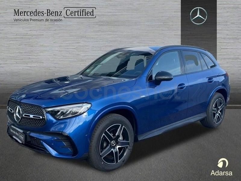 Usado Mercedes GLC300e AMG line 333 CV (244 kW) 2025 Azul espectra SUV