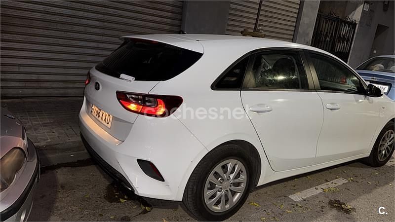 Blanco Usado 2019 Kia Ceed Utilitario | 13.500 € (Buen precio) - Imagen 1/4