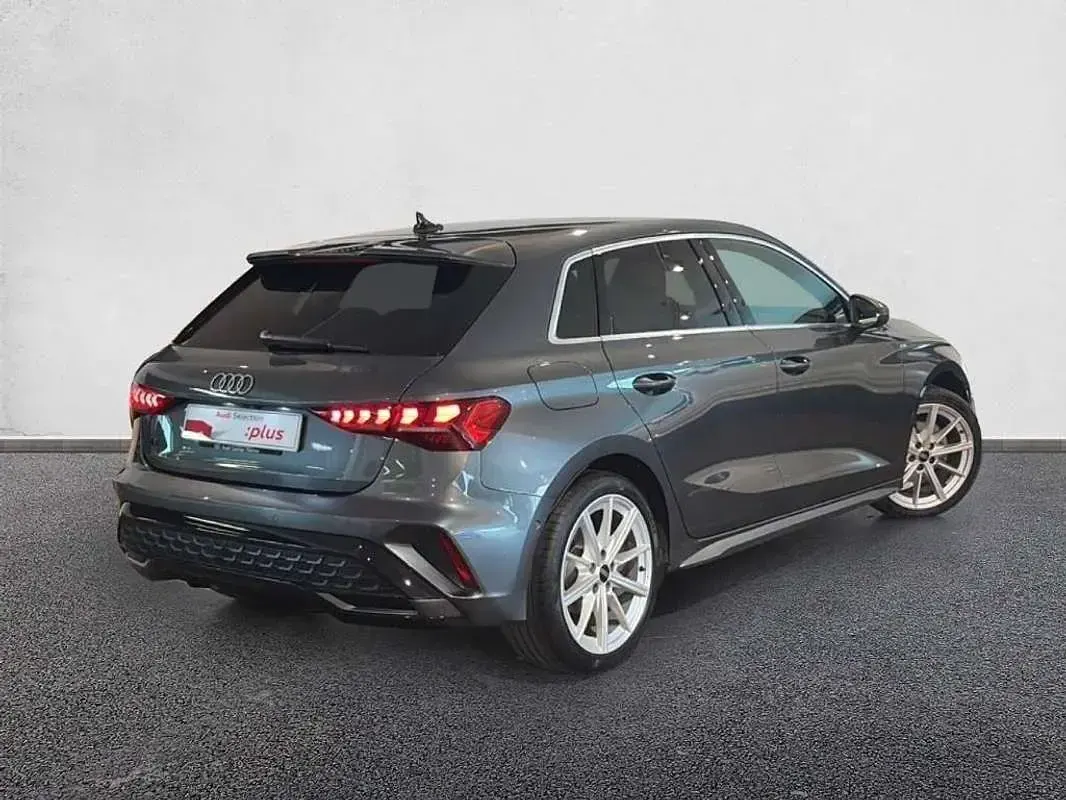 Usado Audi A3 Sportback S-Line 150 CV (110 kW) 2025 Gris Utilitario