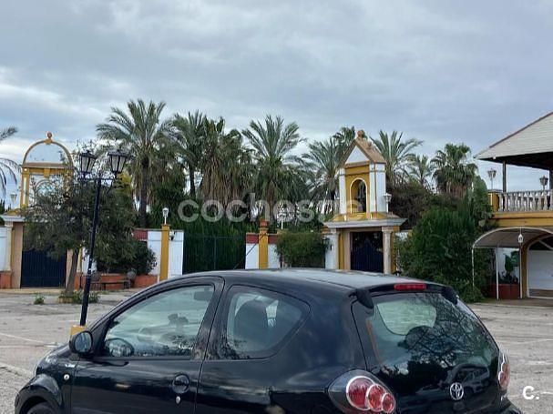 Negro Usado 2009 Toyota Aygo Live Utilitario | 3200 € (Buen precio) - Imagen 1/4