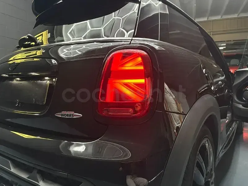 Usado Mini John Cooper Works 231 CV (169 kW) 2022 Negro Utilitario