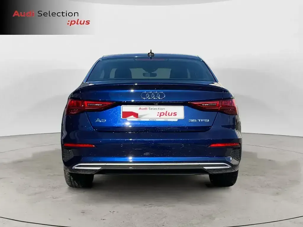 Usado Audi A3 Advanced 150 CV (110 kW) 2022 Azul Berlina