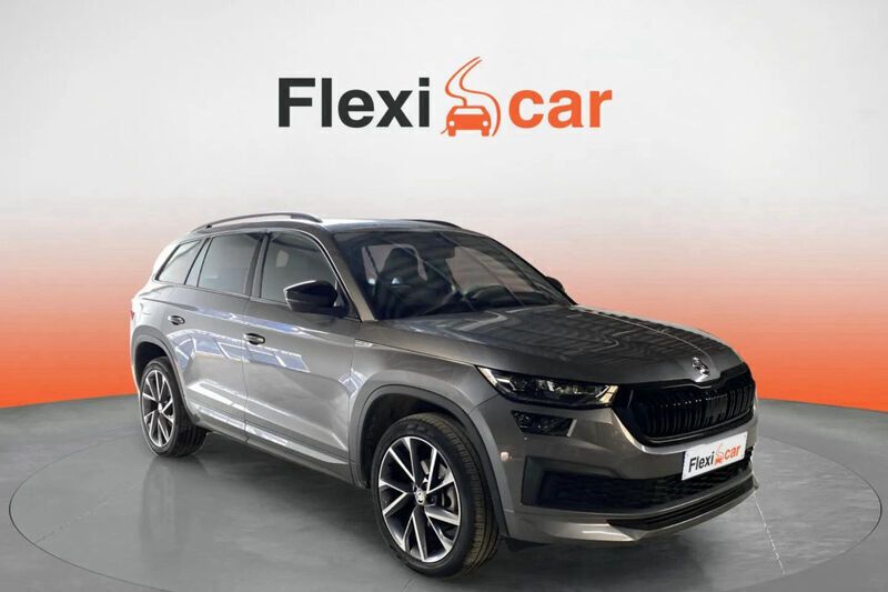 Gris Usado 2022 Skoda Kodiaq SportLine SUV | 30.490 € (Un poco caro) - Imagen 1/4