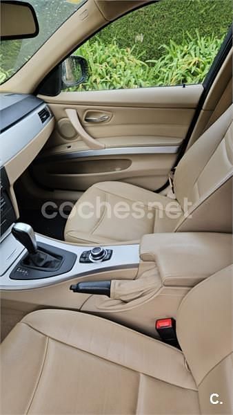 Usado BMW 320 177 CV (130 kW) 2009 Negro Familiar