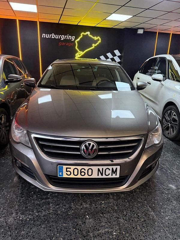 Usado VW Passat 170 CV (125 kW) 2009 Marrón