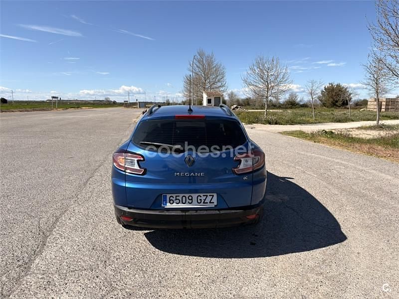 Usado Renault Mégane GrandTour Dynamique 130 CV (95 kW) 2010 Azul Familiar