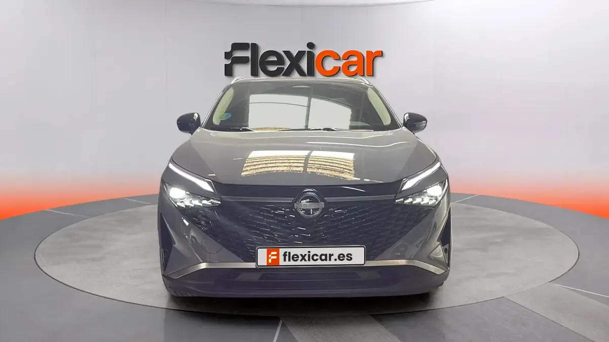 Usado Nissan Qashqai Acenta 158 CV (116 kW) 2025 Gris SUV