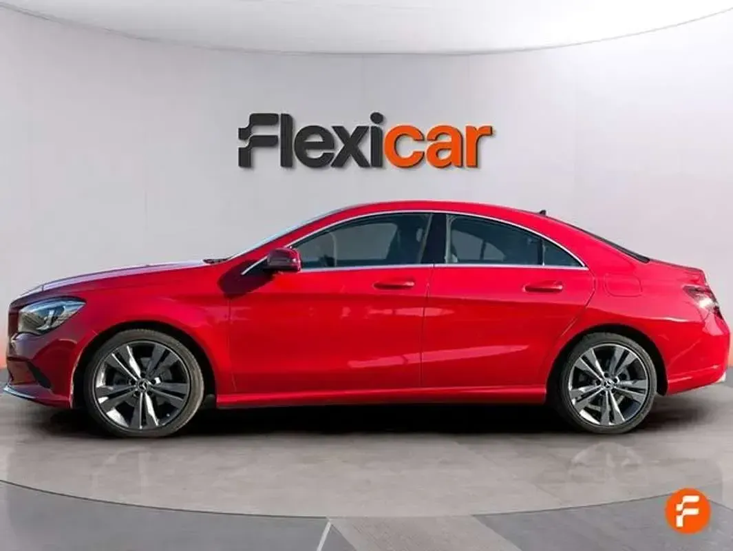Usado Mercedes CLA200 136 CV (100 kW) 2018 Rojo Coupe