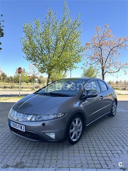 Usado Honda Civic Sport 140 CV (102 kW) 2007 Beige Berlina