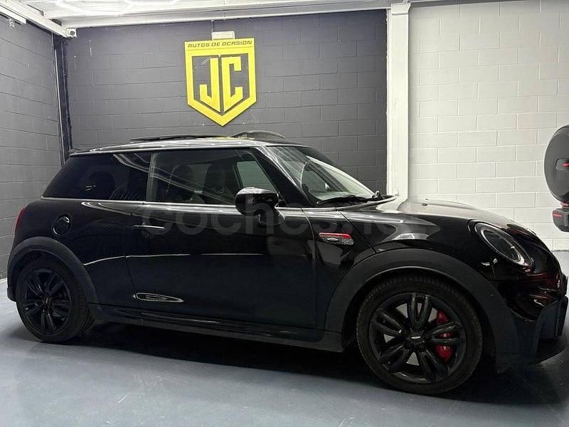 Usado Mini John Cooper Works 231 CV (169 kW) 2022 Negro Utilitario