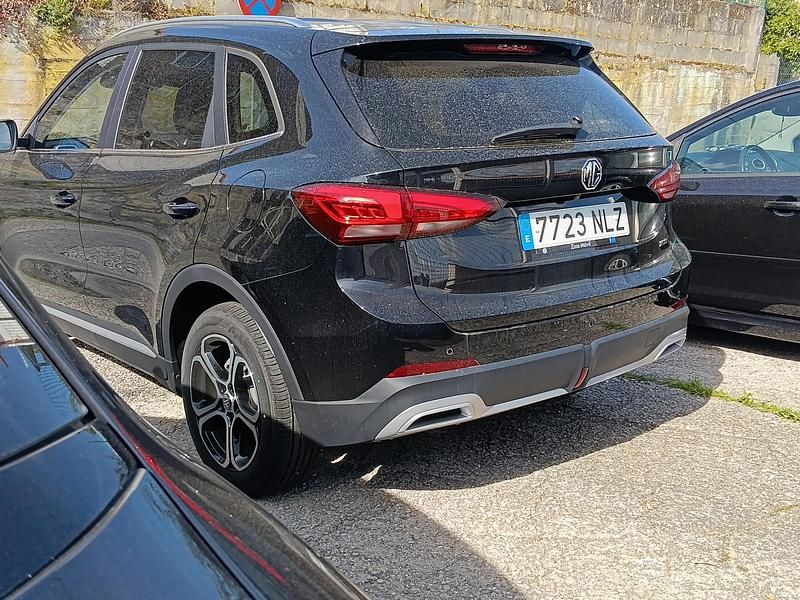 Nuevo MG ZS Comfort 100 CV (73 kW) 2026 Negro SUV
